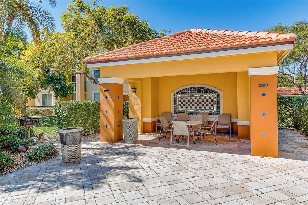 123 Yacht Club Way, Unit 207, Hypoluxo, FL 33462 Photo