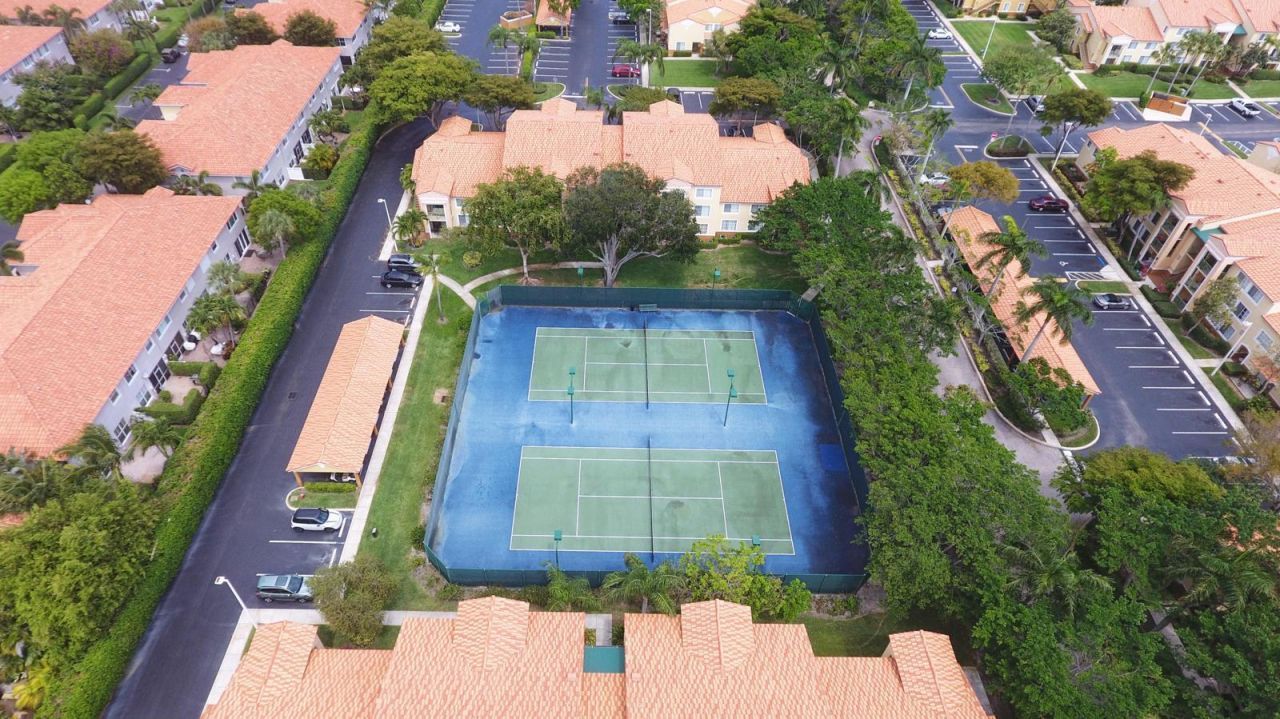 123 Yacht Club Way, Unit 207, Hypoluxo, FL 33462 Photo