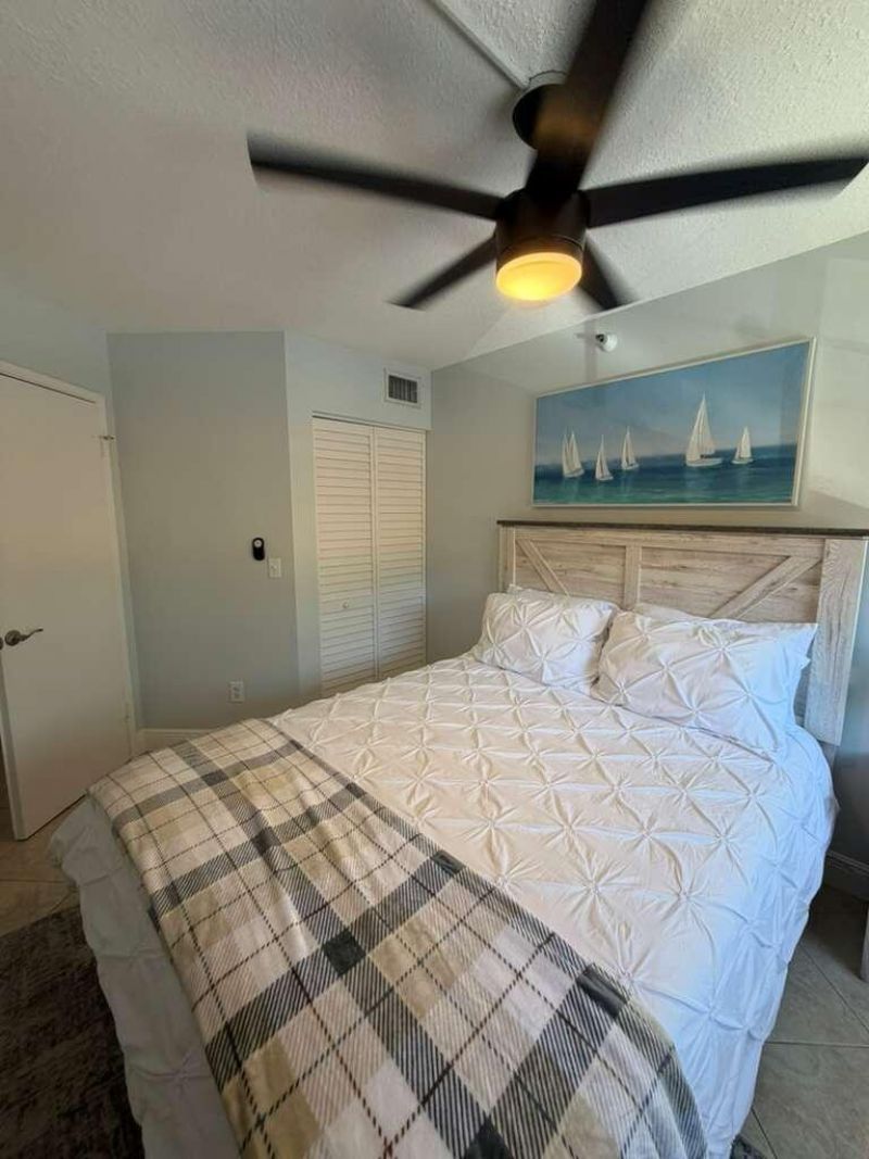 123 Yacht Club Way, Unit 207, Hypoluxo, FL 33462 Photo