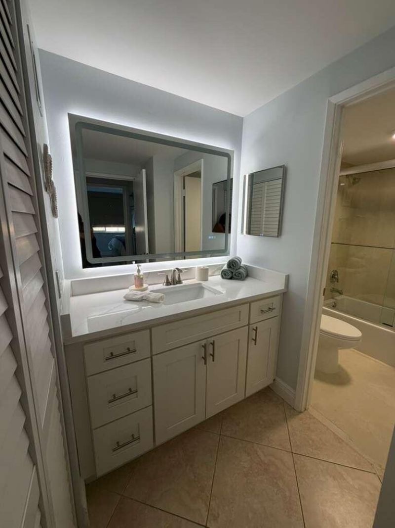 123 Yacht Club Way, Unit 207, Hypoluxo, FL 33462 Photo