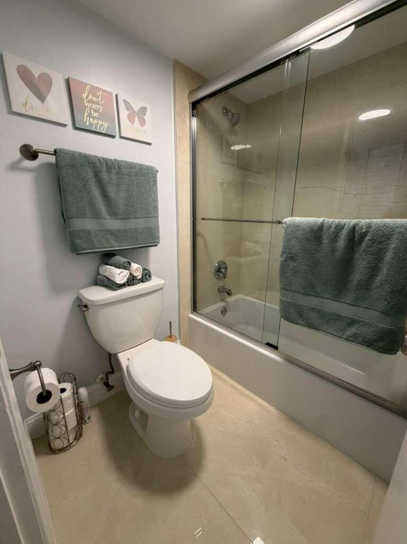 123 Yacht Club Way, Unit 207, Hypoluxo, FL 33462 Photo