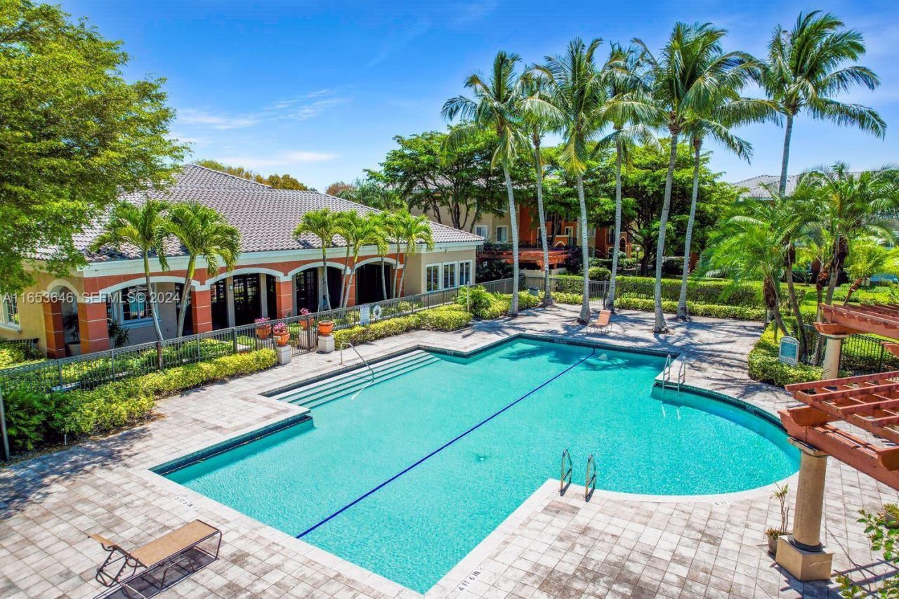 4163 N Haverhill Road, Unit 1205, West Palm Beach, FL 33417 Photo