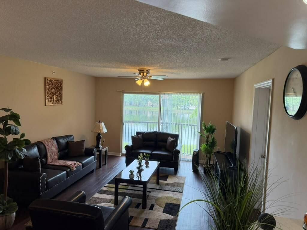 4163 N Haverhill Road, Unit 1205, West Palm Beach, FL 33417 Photo