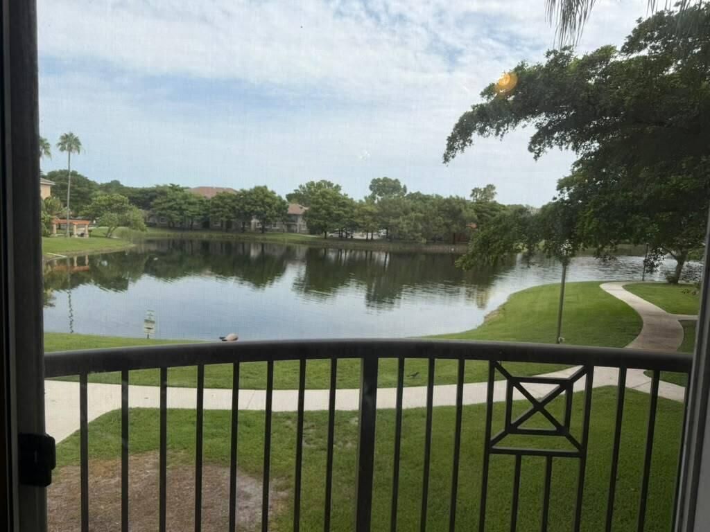 4163 N Haverhill Road, Unit 1205, West Palm Beach, FL 33417 Photo