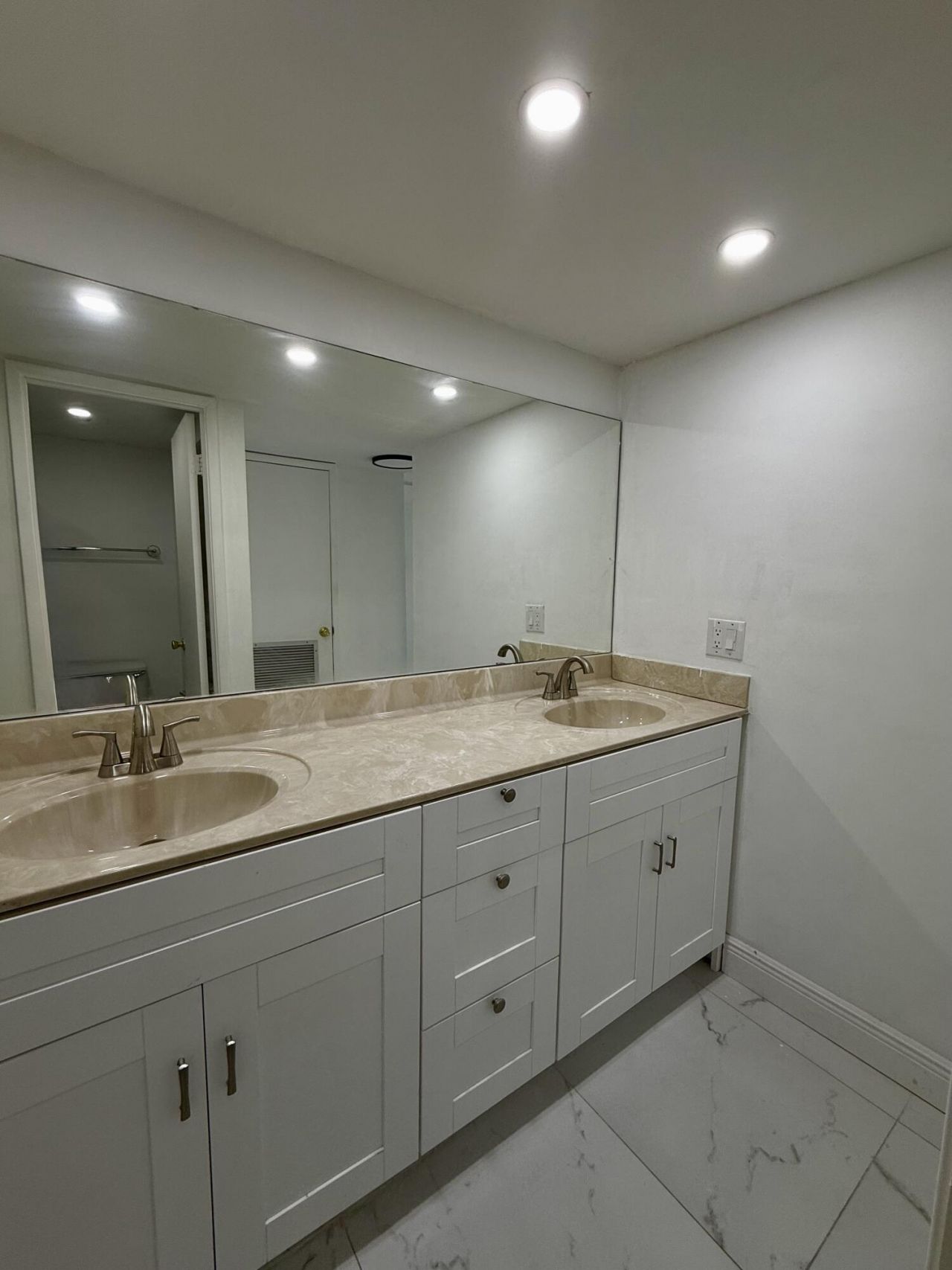 111 Briny Avenue, Unit 2701, Pompano Beach, FL 33062 Photo