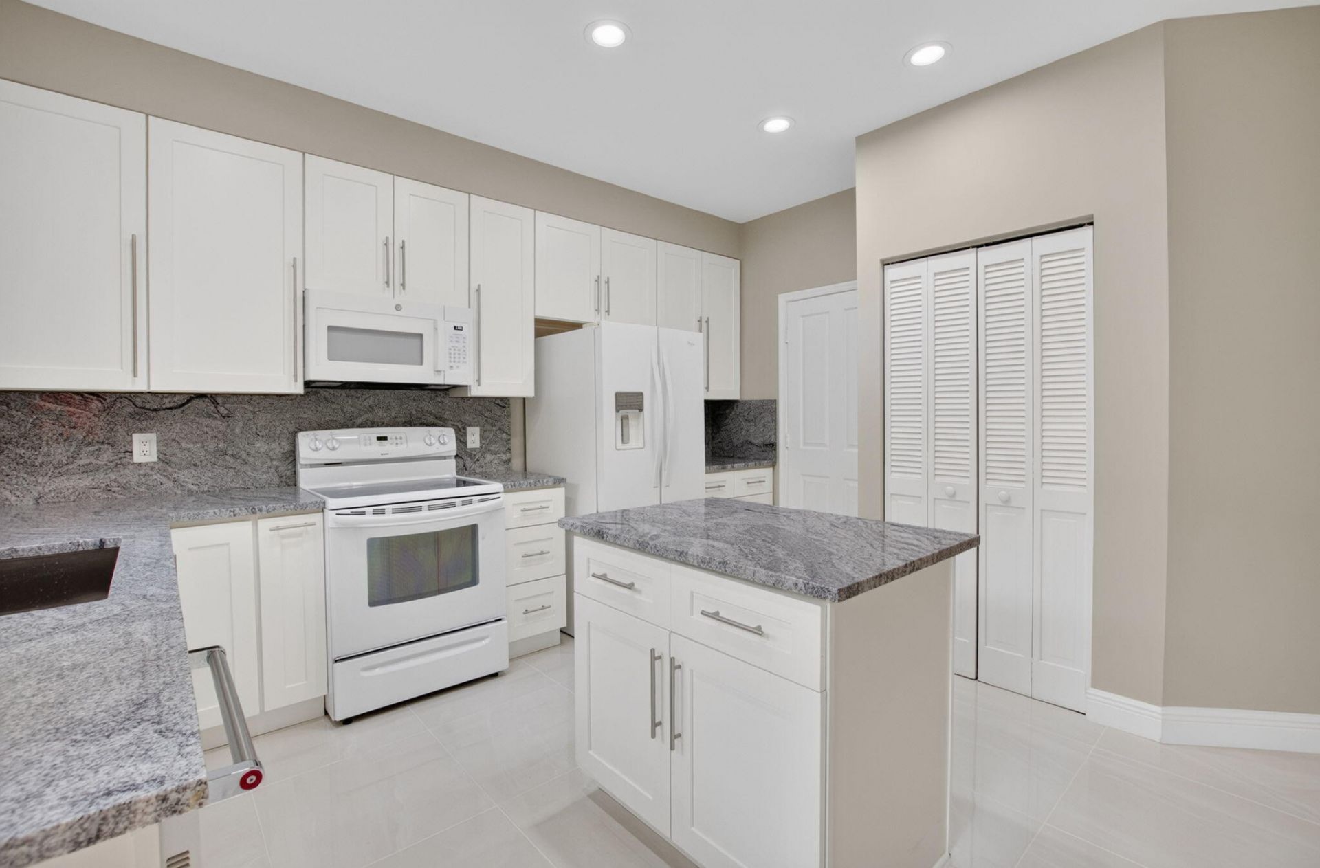 5183 NW 26th Circle, Boca Raton, FL 33496 Photo