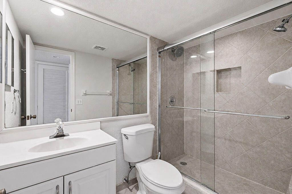 2322 S Cypress Bend Drive, Unit 311, Pompano Beach, FL 33069 Photo