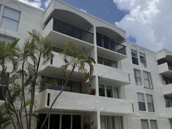 2160 SW 16th Avenue SW, Unit 418, Miami, FL 33145
