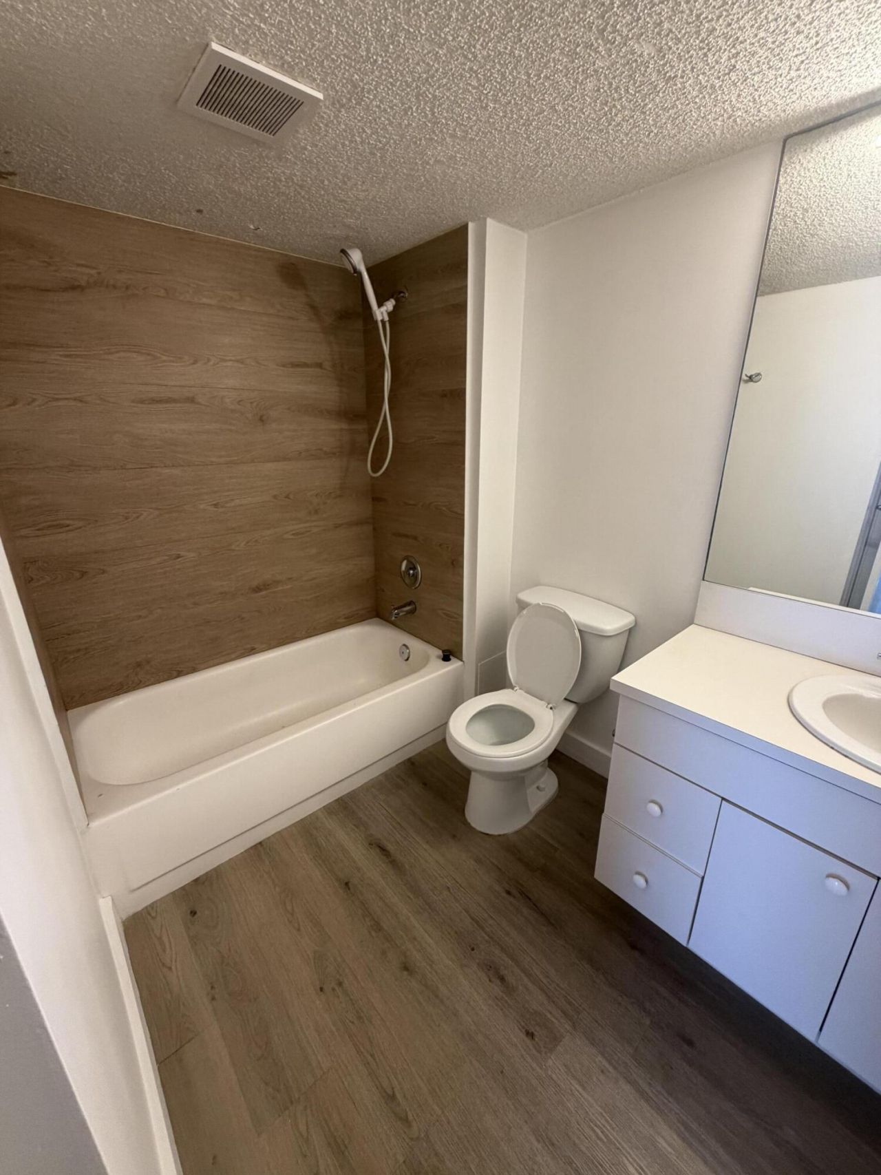 2160 SW 16th Avenue Sw, Unit 418, Miami, FL 33145 Photo