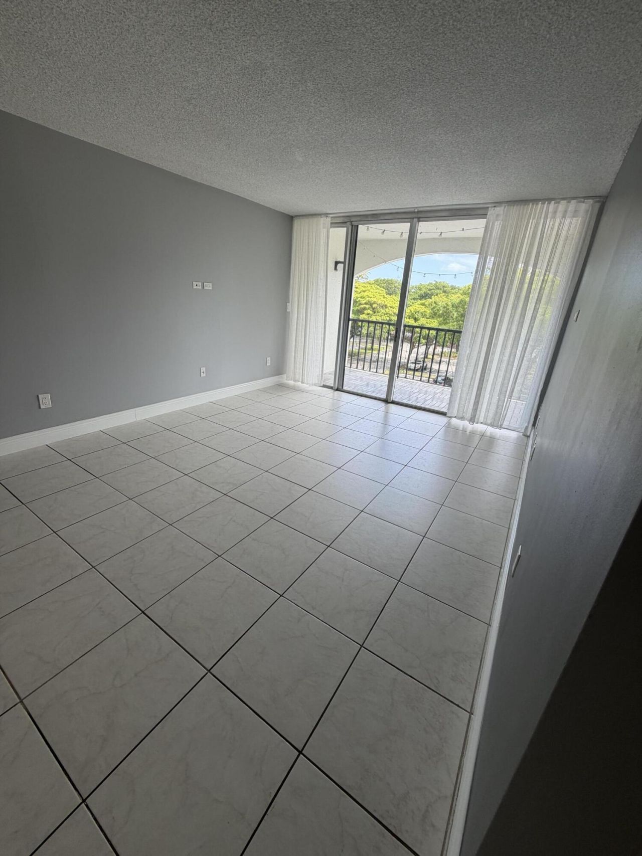 2160 SW 16th Avenue Sw, Unit 418, Miami, FL 33145 Photo