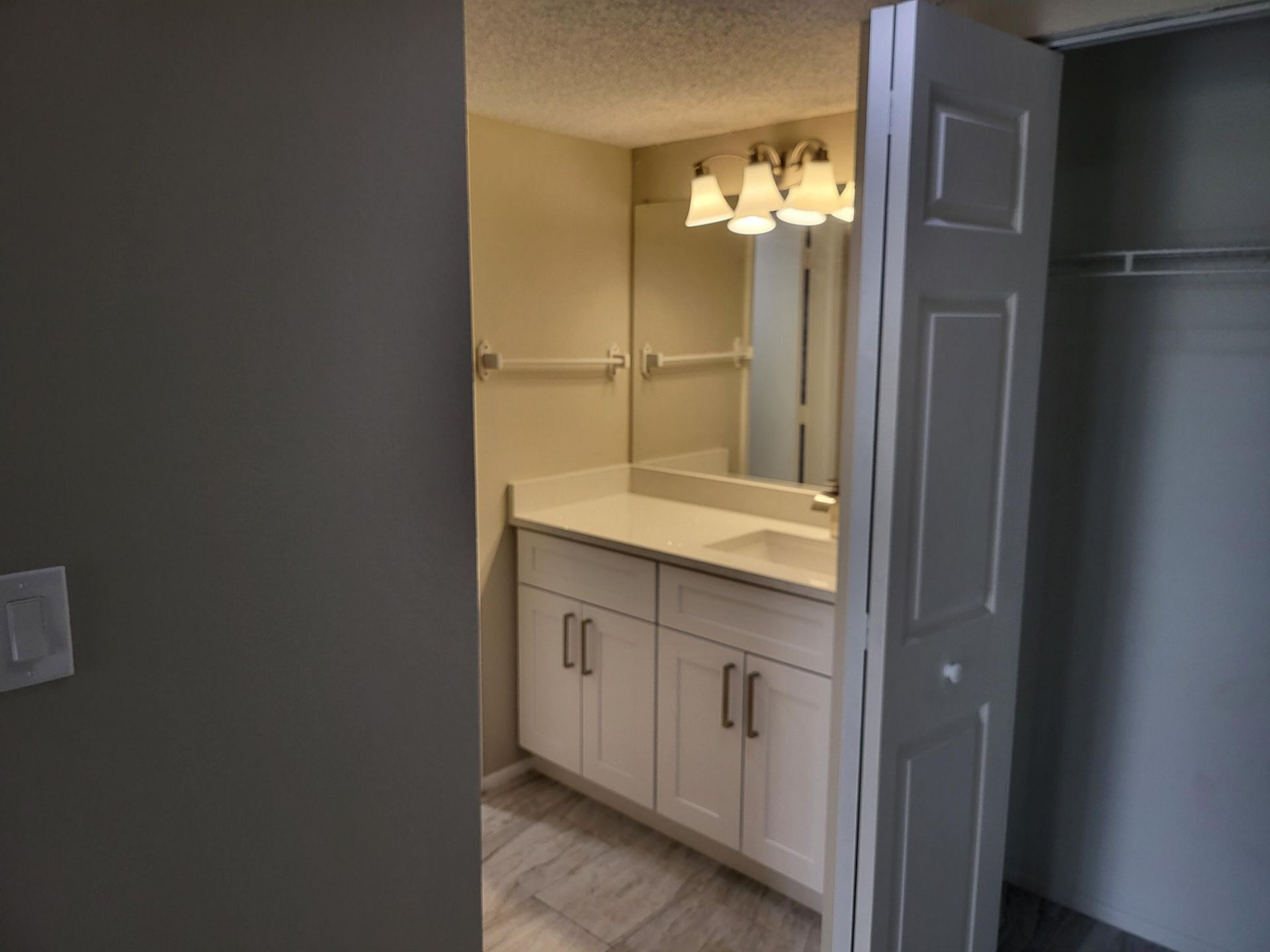 1562 SE Royal Green Circle, Unit 201, Port Saint Lucie, FL 34952 Photo