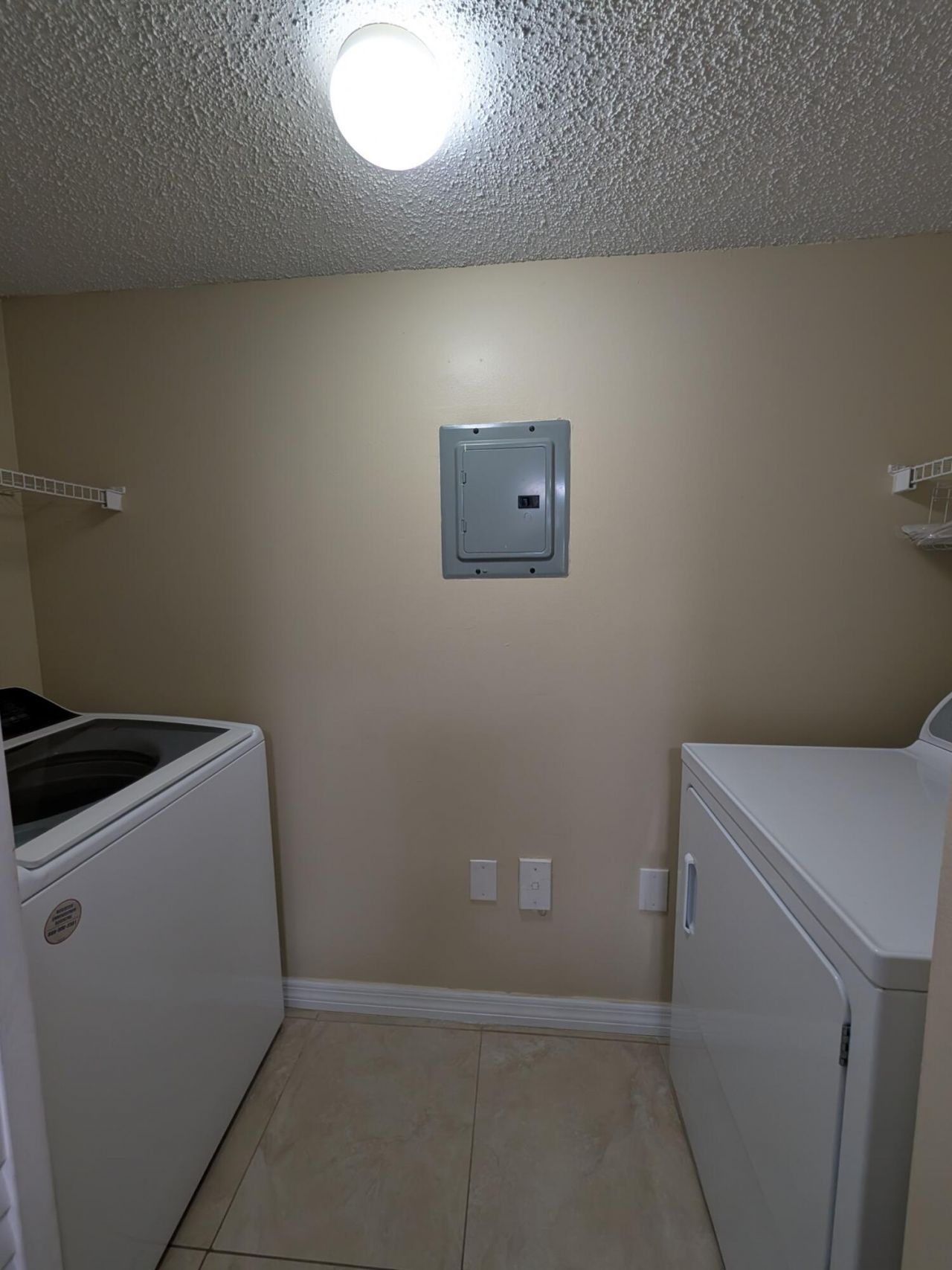 5011 Wiles Road, Unit 208, Coconut Creek, FL 33073 Photo