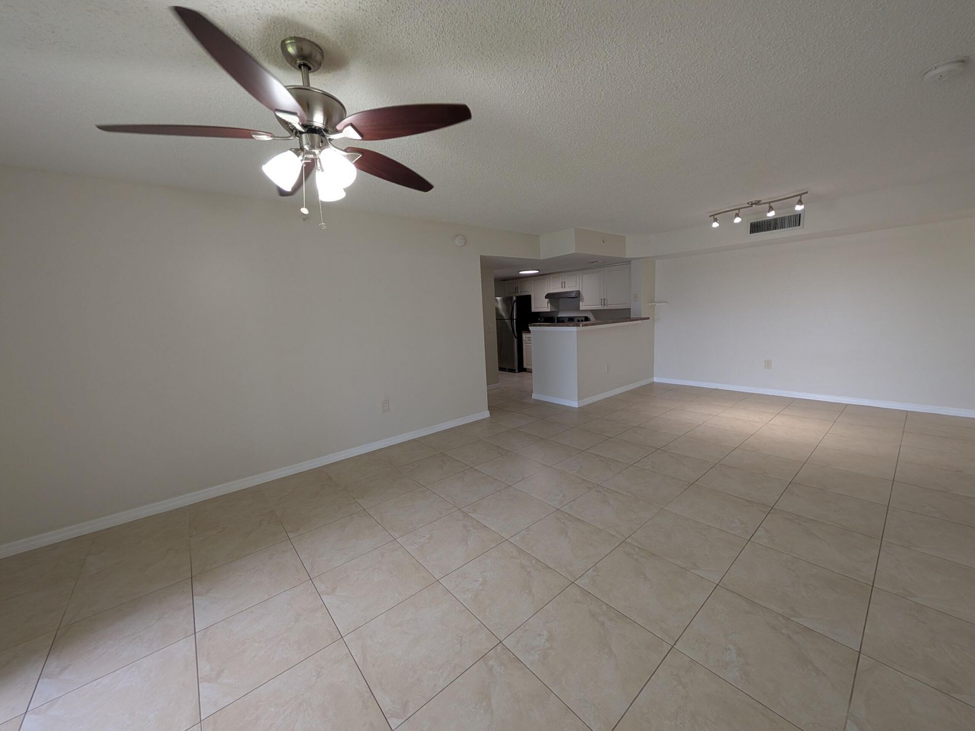 5011 Wiles Road, Unit 208, Coconut Creek, FL 33073 Photo