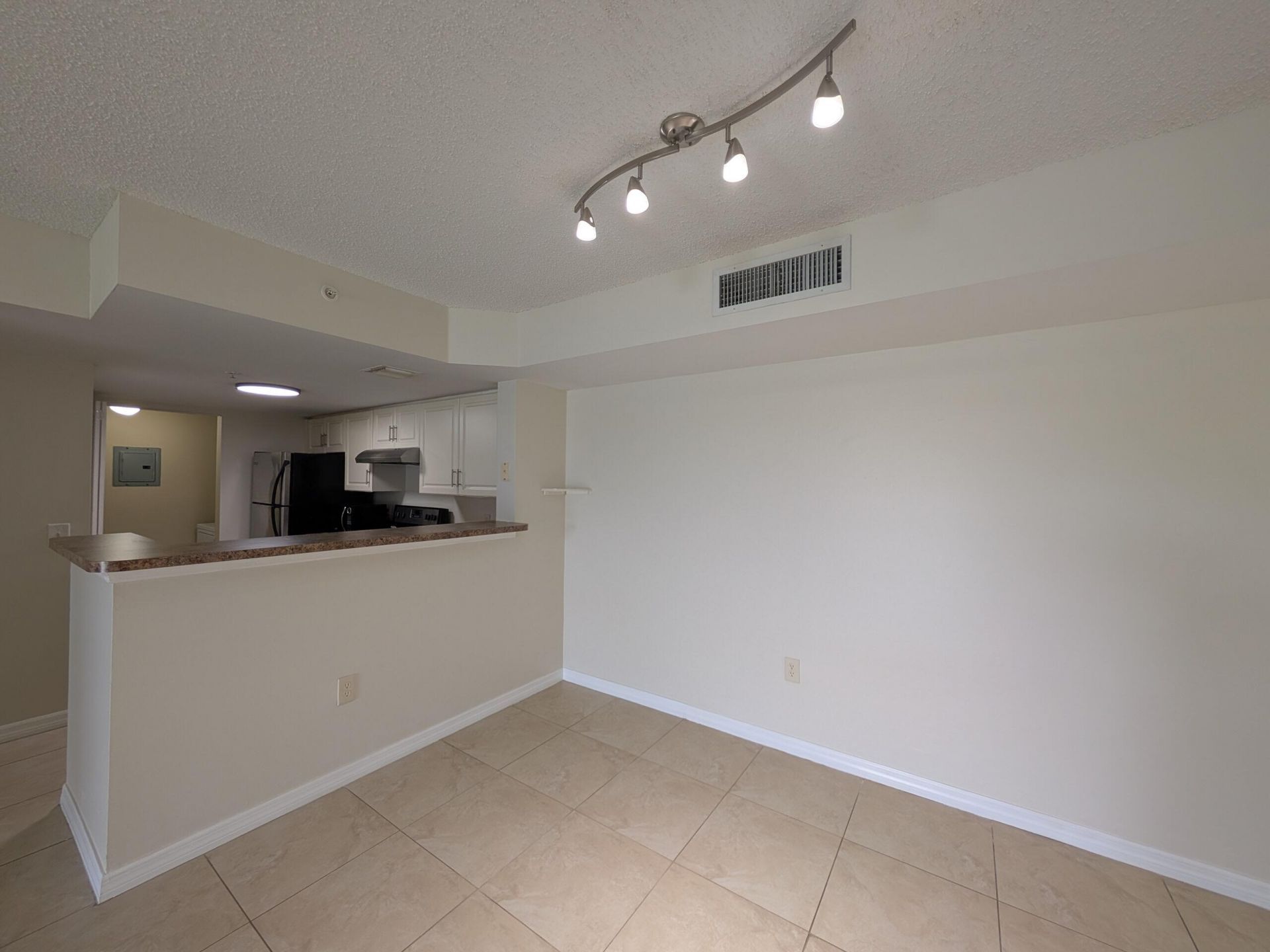 5011 Wiles Road, Unit 208, Coconut Creek, FL 33073 Photo