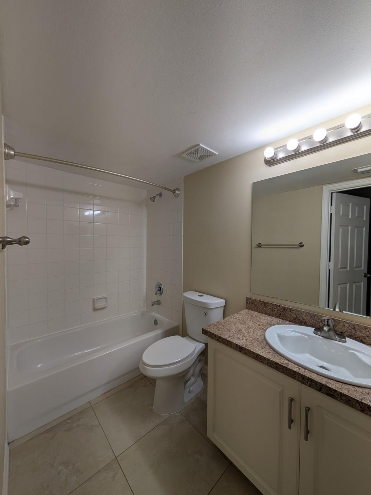 5011 Wiles Road, Unit 208, Coconut Creek, FL 33073 Photo