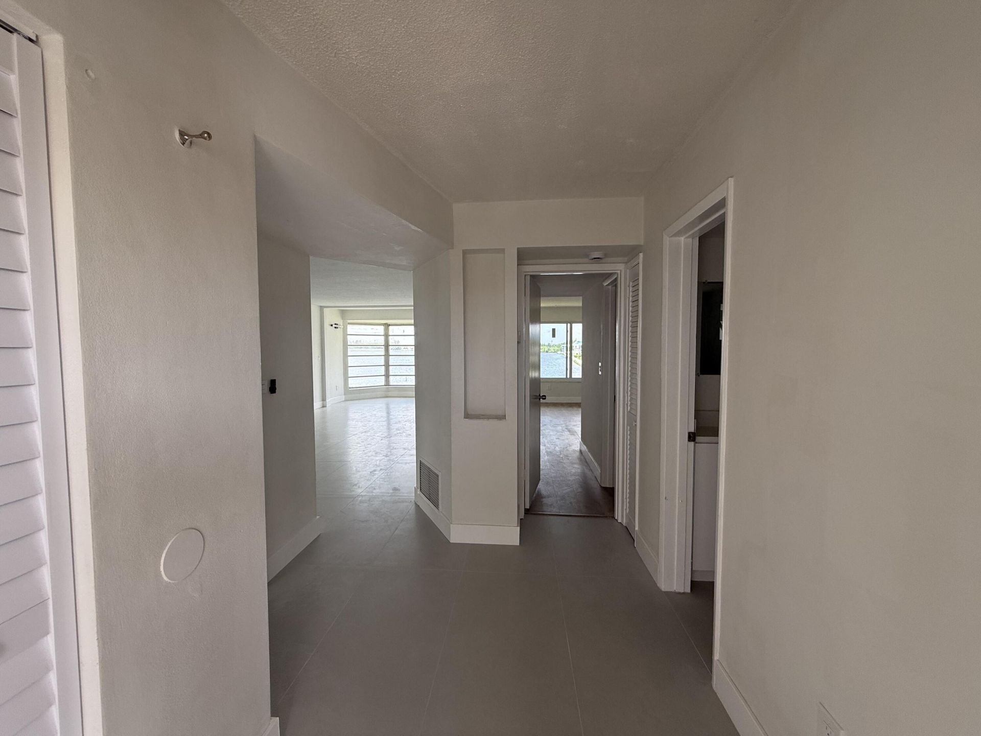 1300 NE 191st Street, Unit A305, Miami, FL 33179 Photo