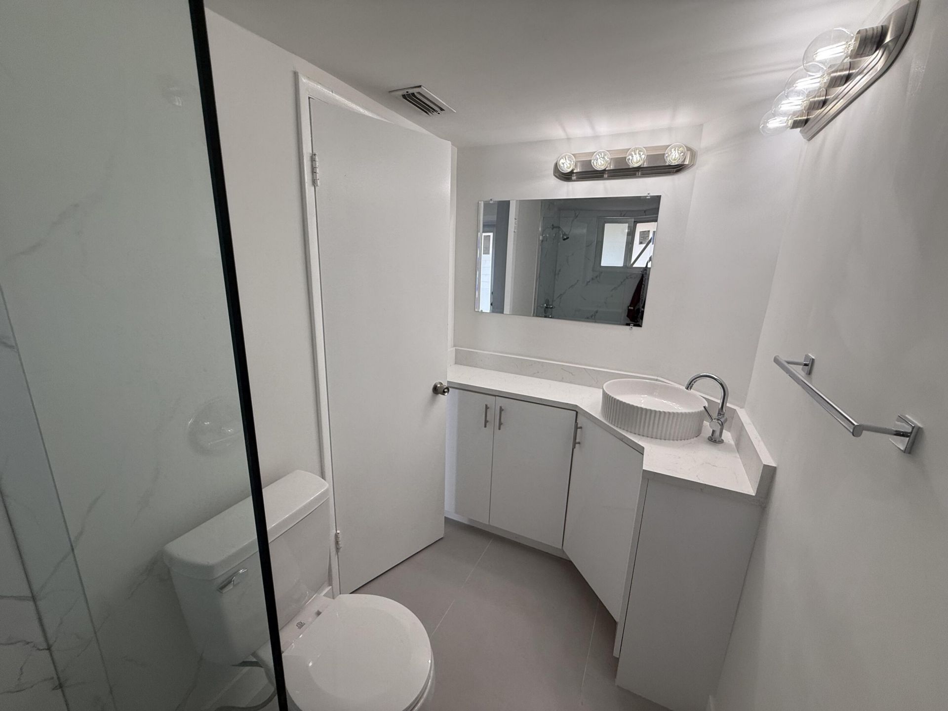 1300 NE 191st Street, Unit A305, Miami, FL 33179 Photo