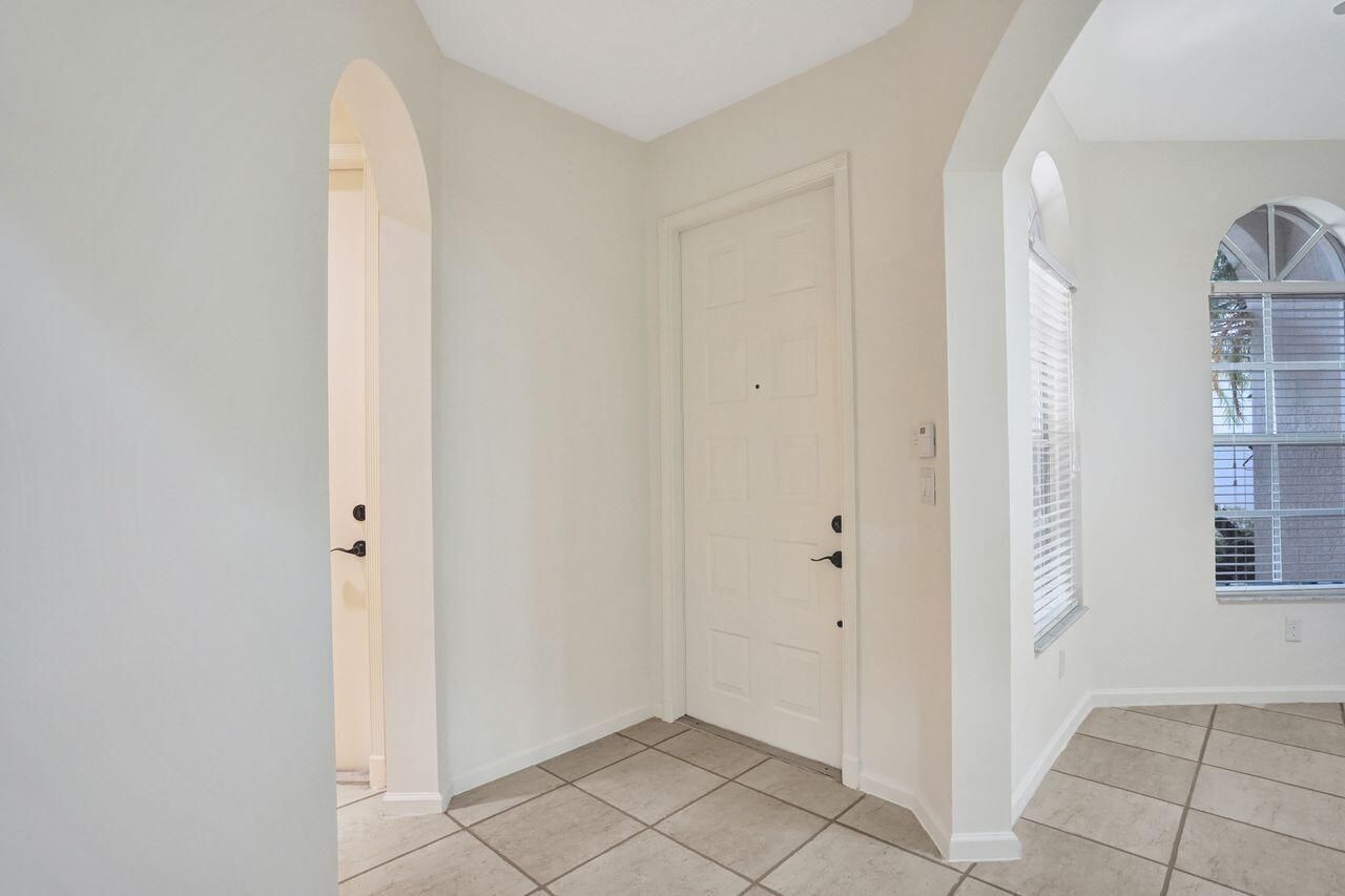 6379 Bella Circle W, Unit 606, Boynton Beach, FL 33437 Photo