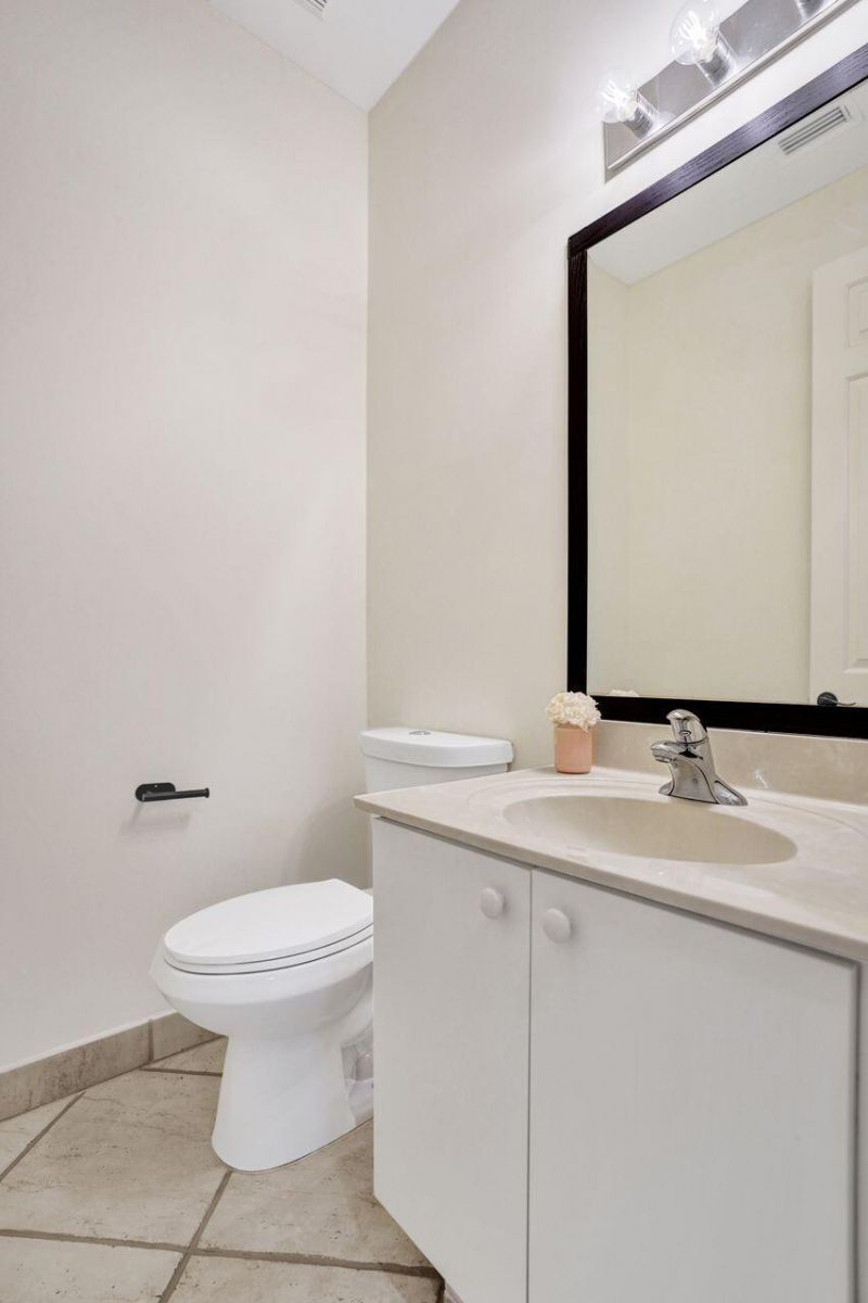 6379 Bella Circle W, Unit 606, Boynton Beach, FL 33437 Photo