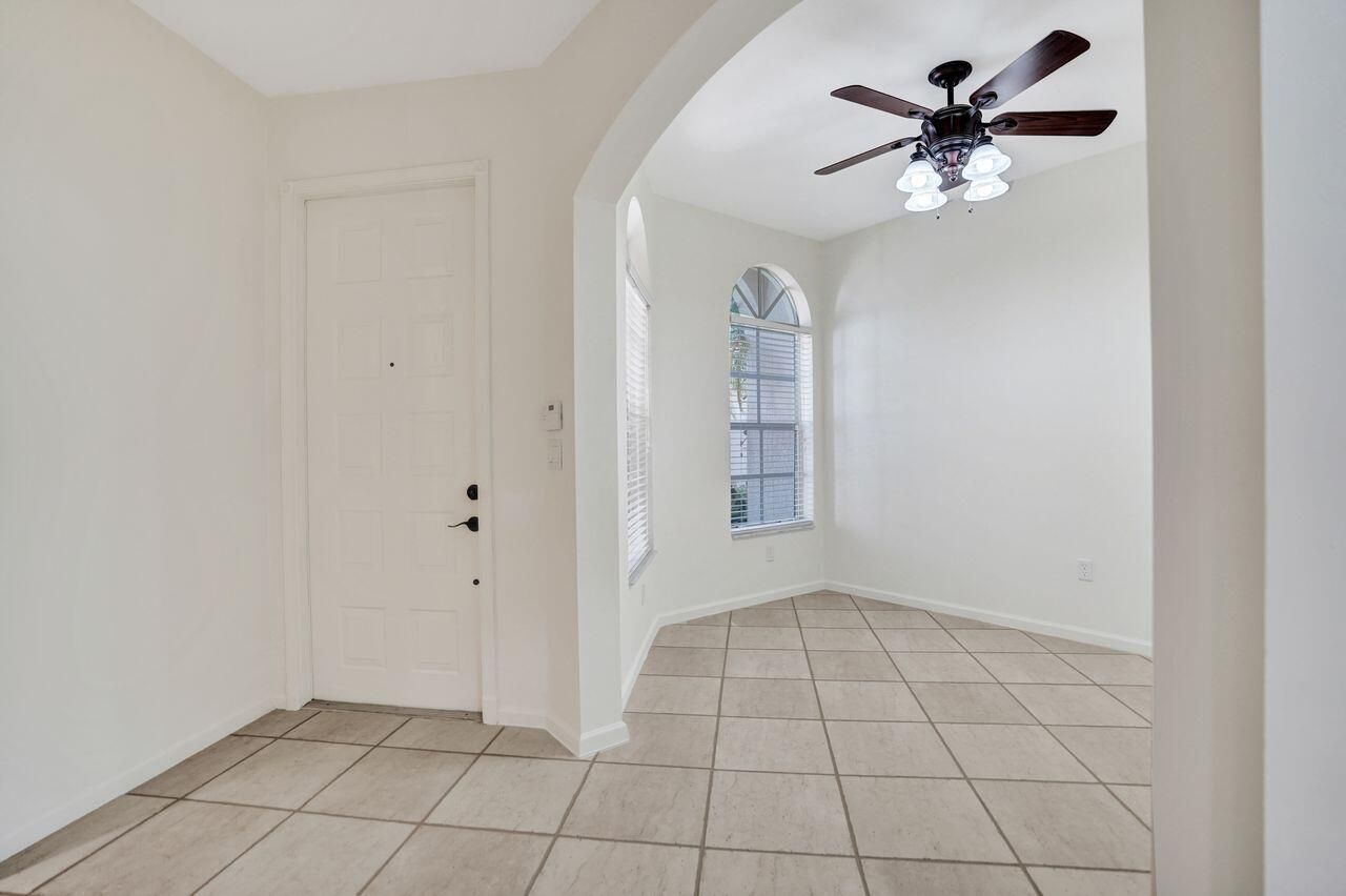 6379 Bella Circle W, Unit 606, Boynton Beach, FL 33437 Photo
