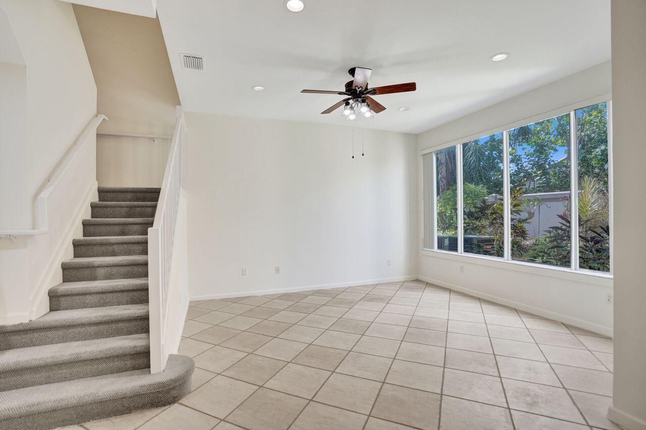 6379 Bella Circle W, Unit 606, Boynton Beach, FL 33437 Photo