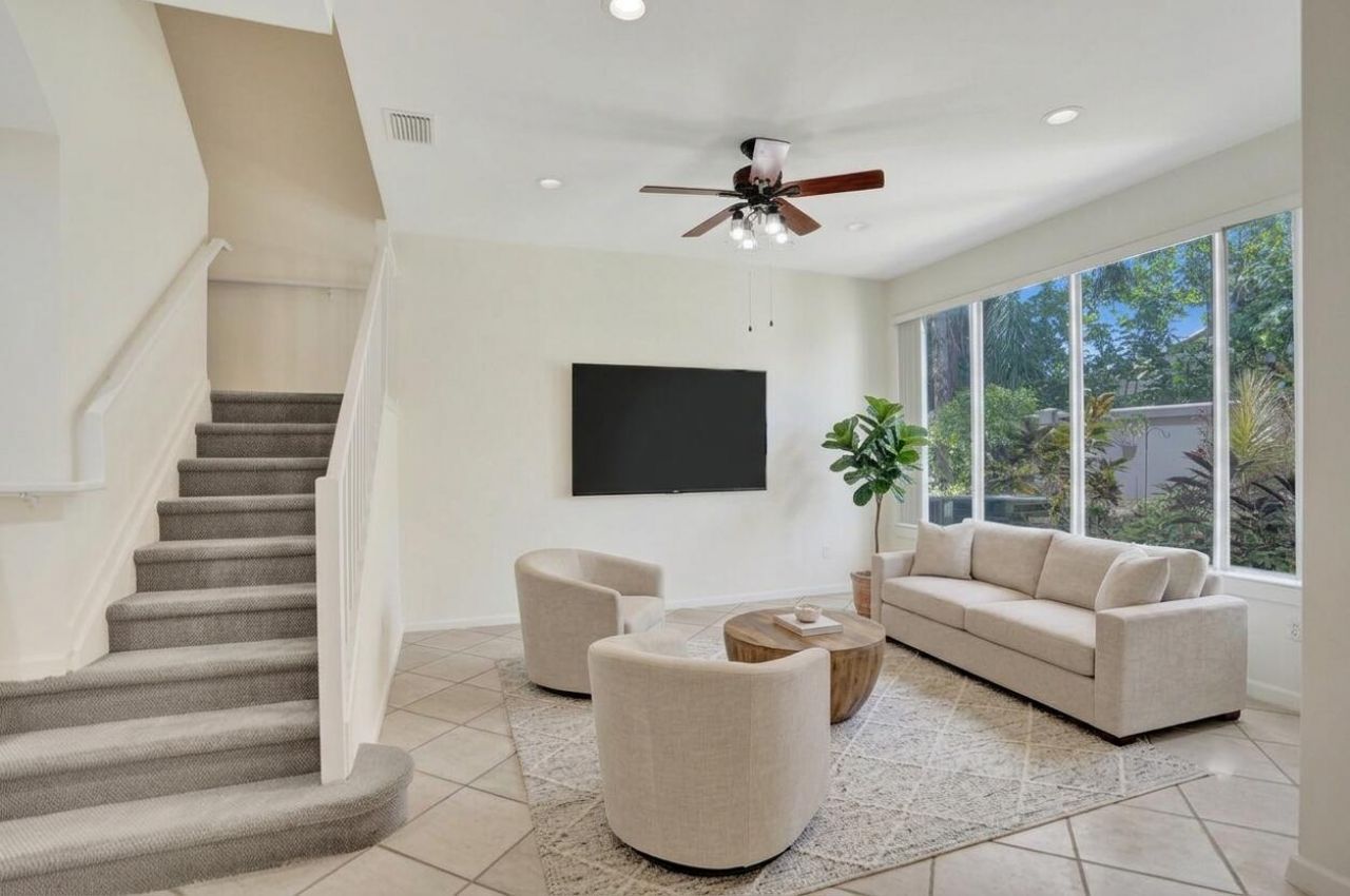 6379 Bella Circle W, Unit 606, Boynton Beach, FL 33437 Photo