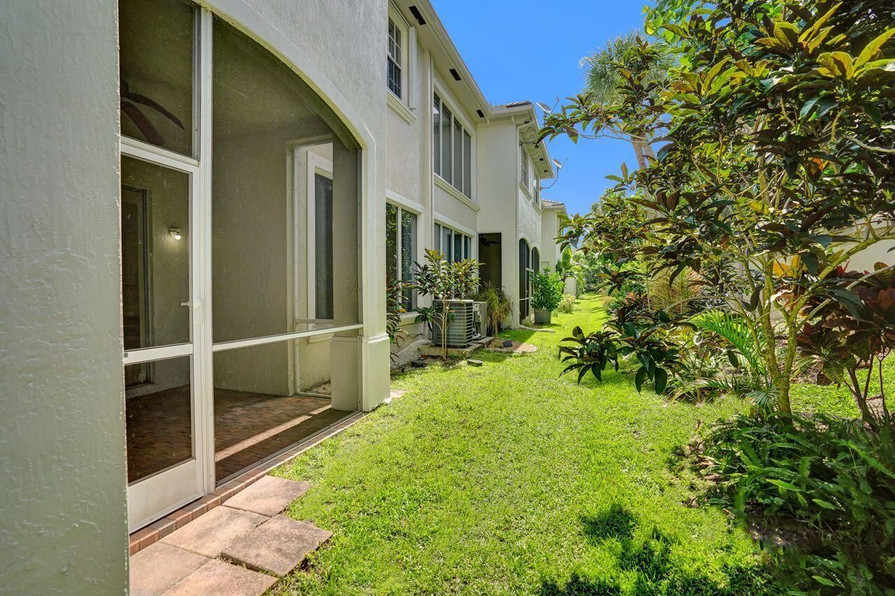 6379 Bella Circle W, Unit 606, Boynton Beach, FL 33437 Photo