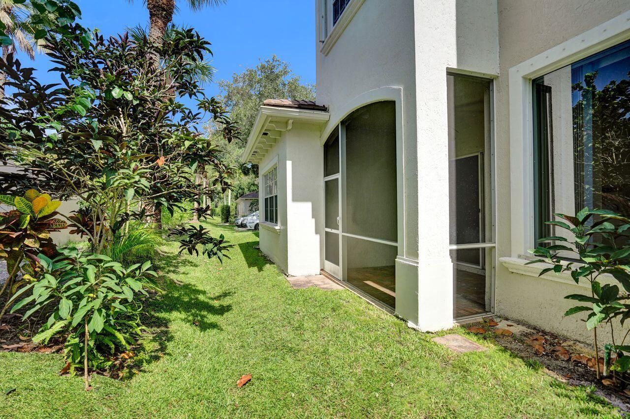 6379 Bella Circle W, Unit 606, Boynton Beach, FL 33437 Photo