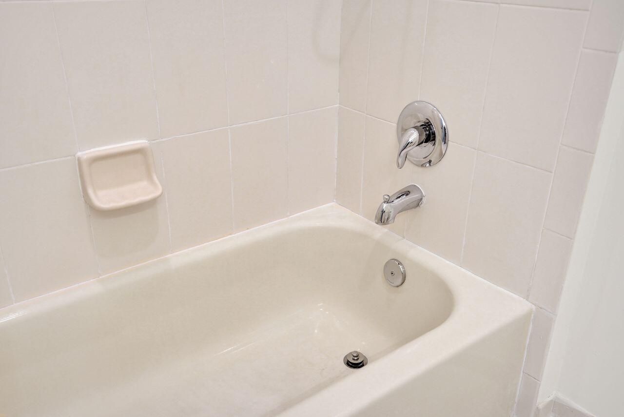 6379 Bella Circle W, Unit 606, Boynton Beach, FL 33437 Photo
