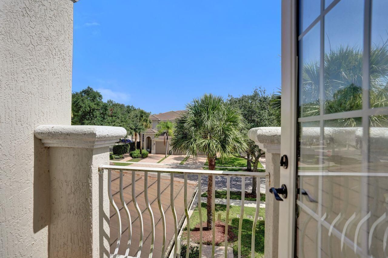 6379 Bella Circle W, Unit 606, Boynton Beach, FL 33437 Photo