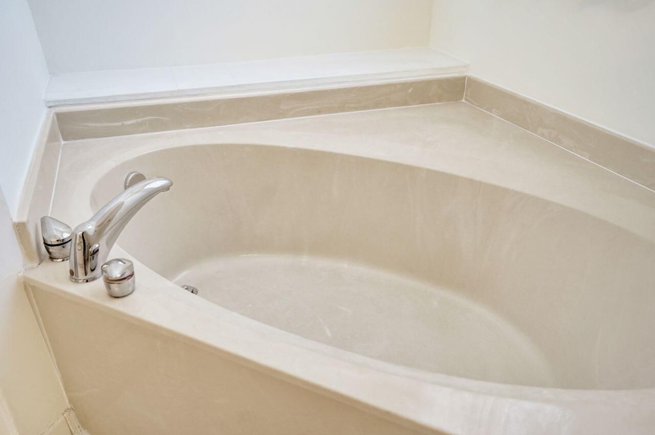 6379 Bella Circle W, Unit 606, Boynton Beach, FL 33437 Photo