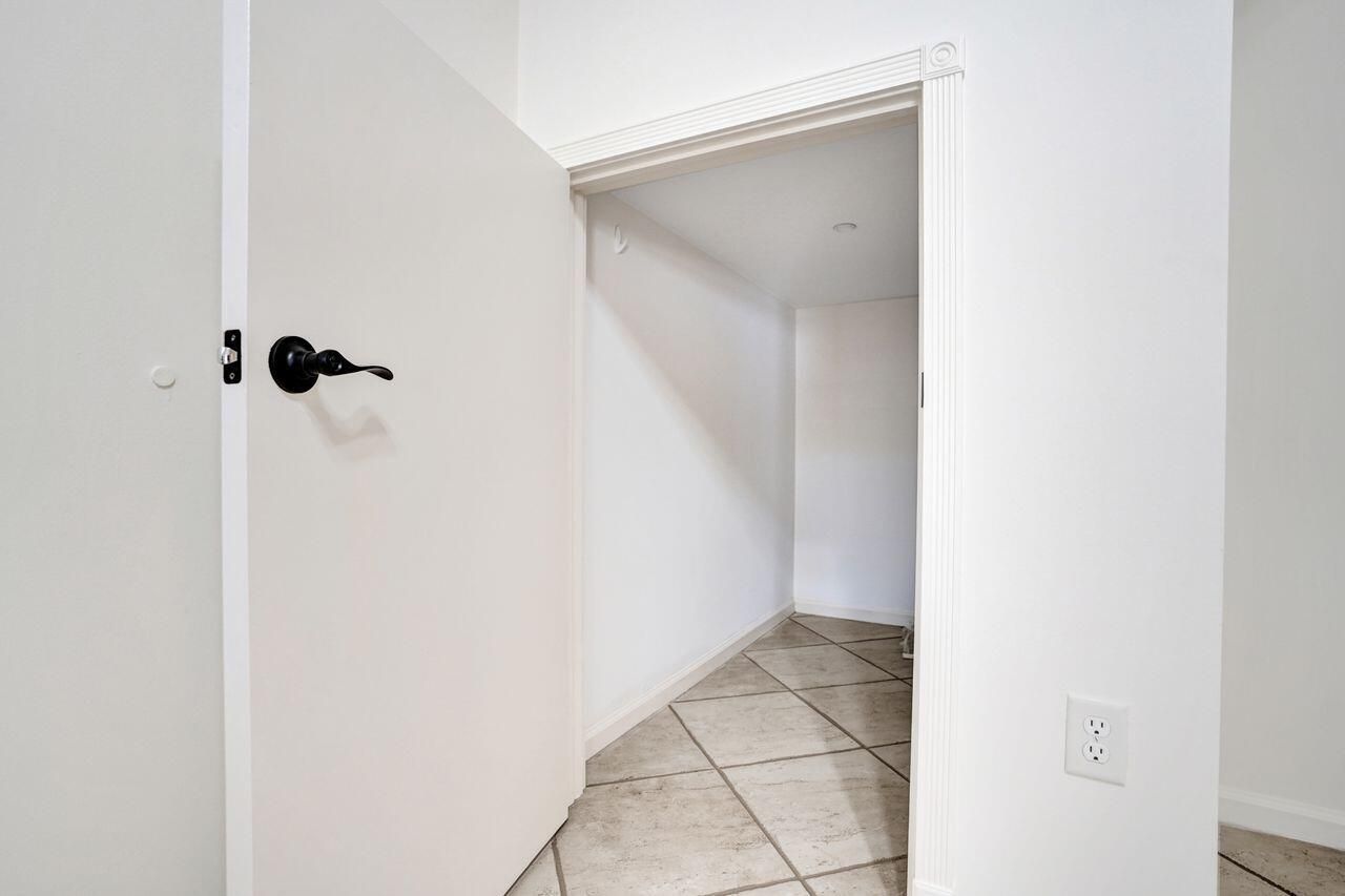 6379 Bella Circle W, Unit 606, Boynton Beach, FL 33437 Photo