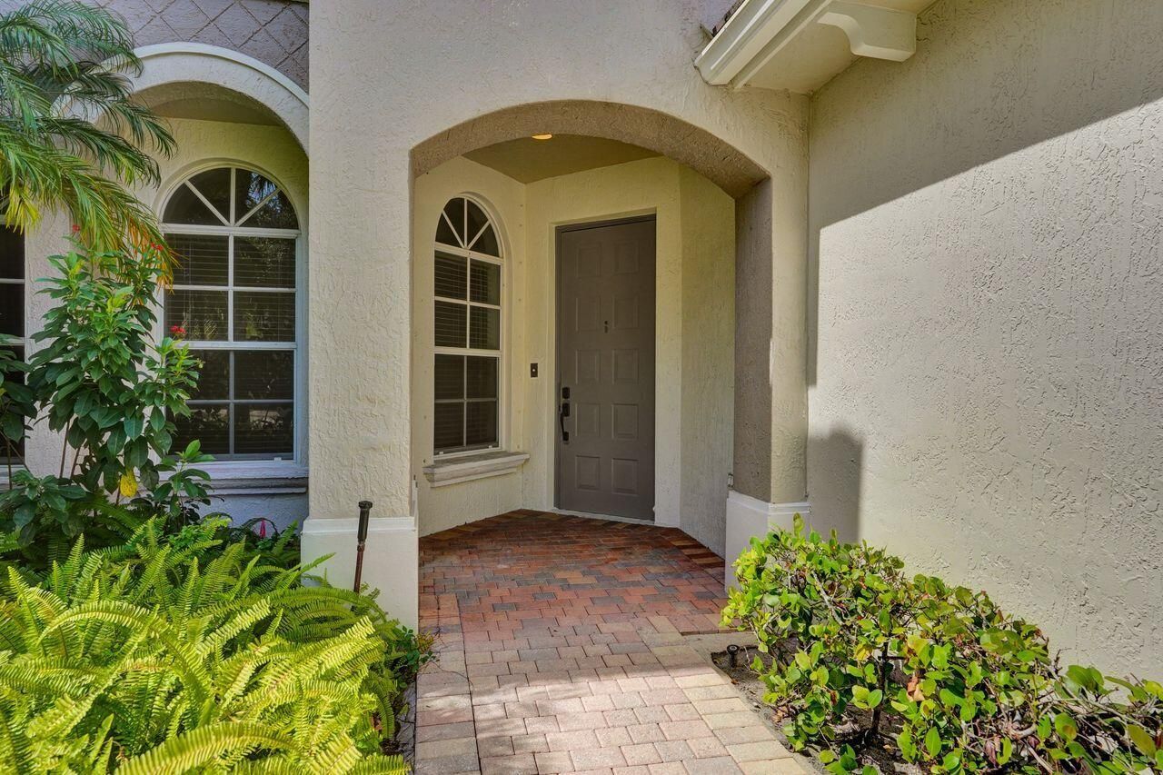 6379 Bella Circle W, Unit 606, Boynton Beach, FL 33437 Photo