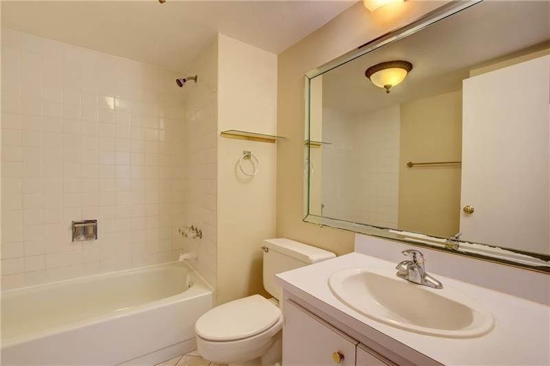 8735 Ramblewood Drive, Unit 212, Coral Springs, FL 33071 Photo
