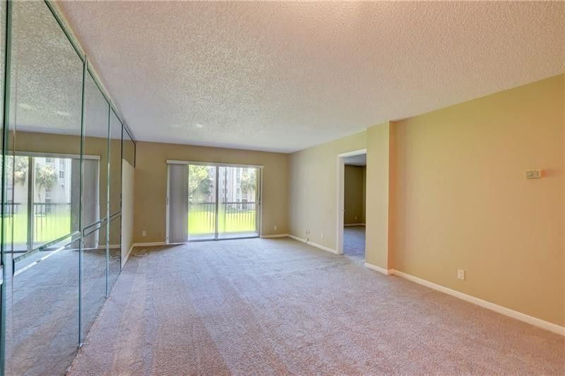 8735 Ramblewood Drive, Unit 212, Coral Springs, FL 33071 Photo
