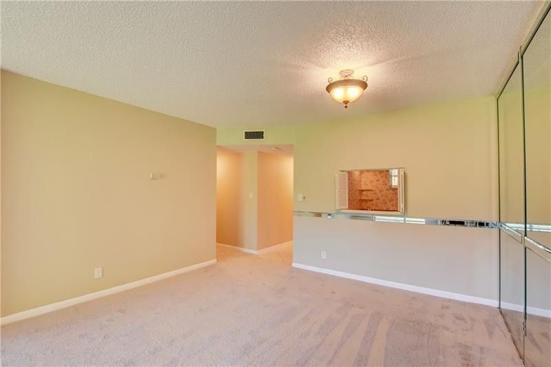 8735 Ramblewood Drive, Unit 212, Coral Springs, FL 33071 Photo