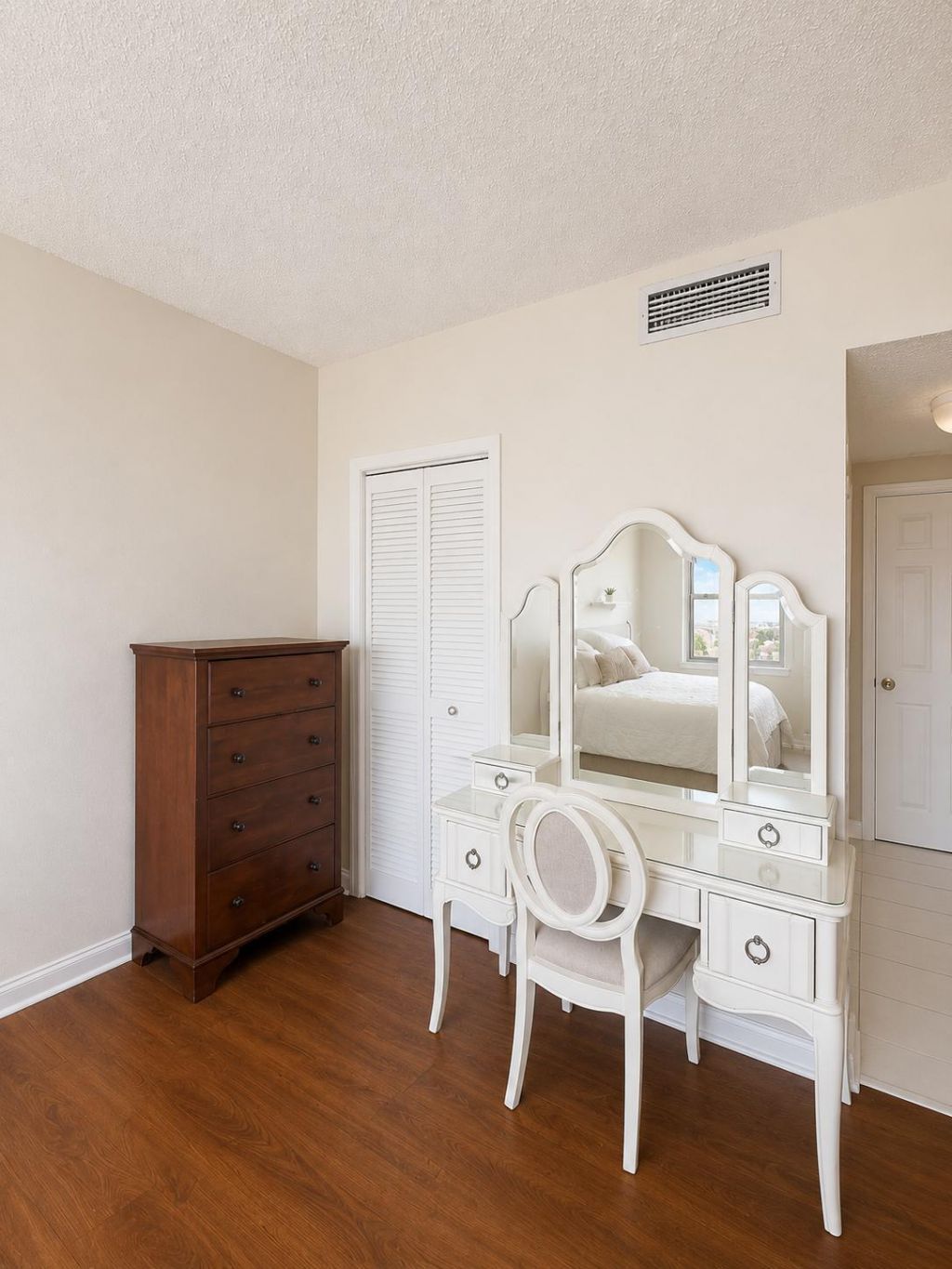 1985 S Ocean Drive, Unit 22N, Hallandale Beach, FL 33009 Photo
