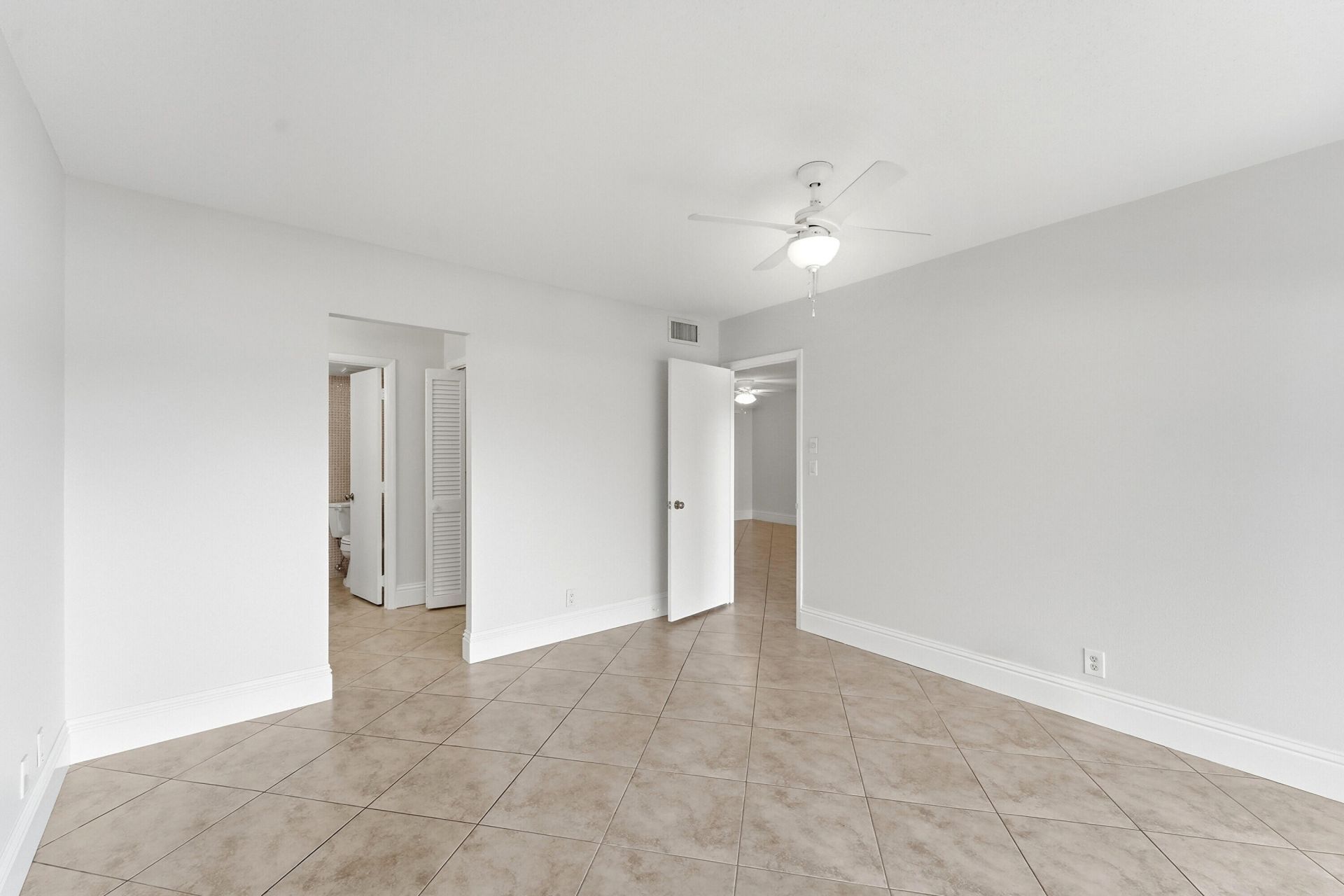 1427 E Hillsboro Boulevard, Unit 123, Deerfield Beach, FL 33441 Photo