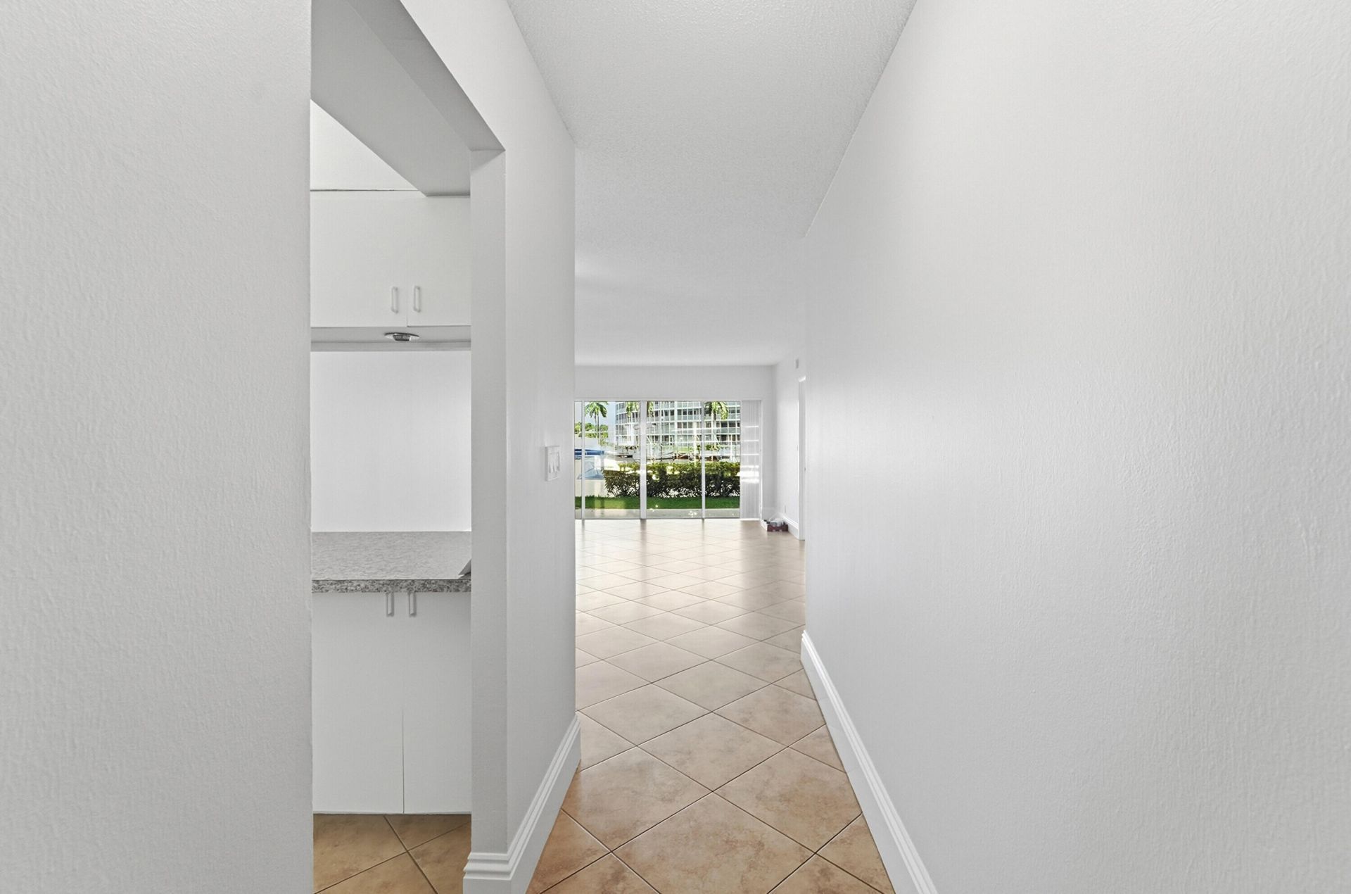1427 E Hillsboro Boulevard, Unit 123, Deerfield Beach, FL 33441 Photo