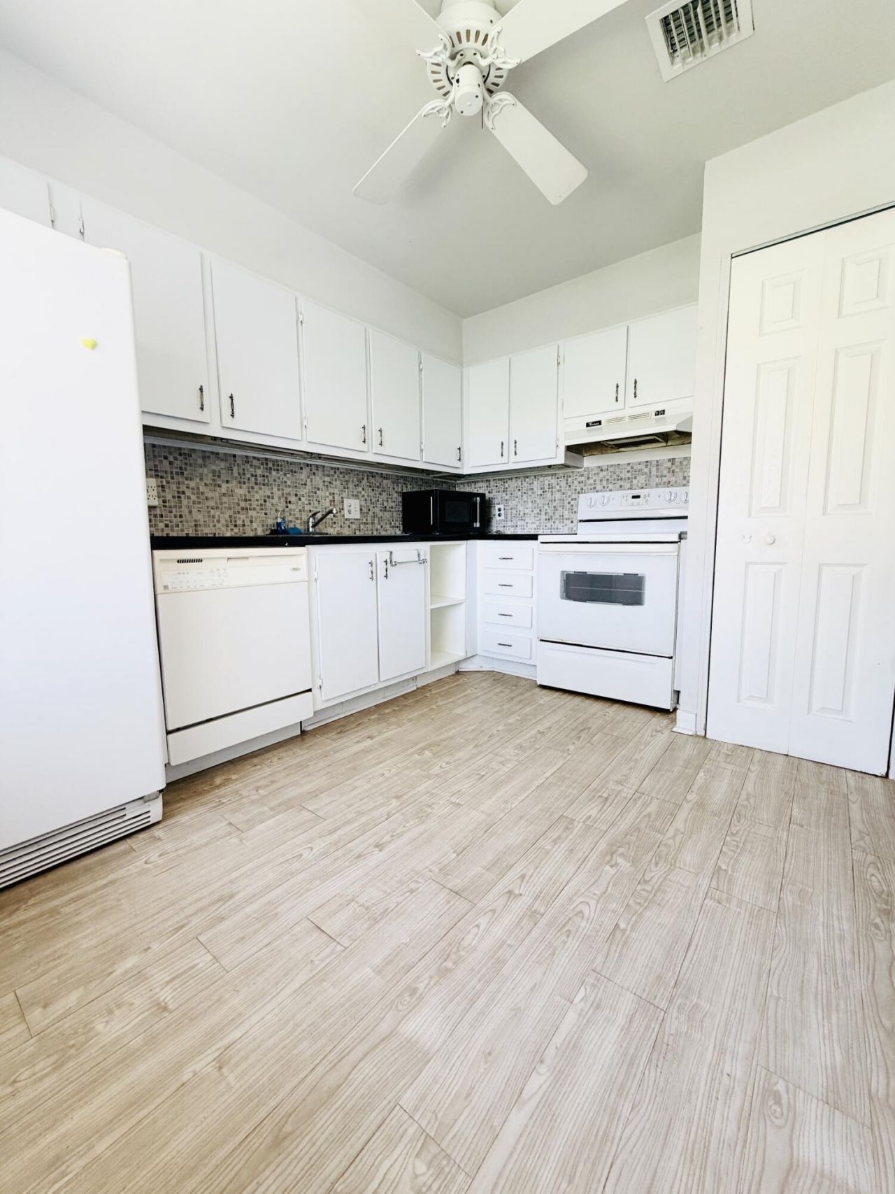 21411 Juego Circle, Unit 32b, Boca Raton, FL 33433 Photo