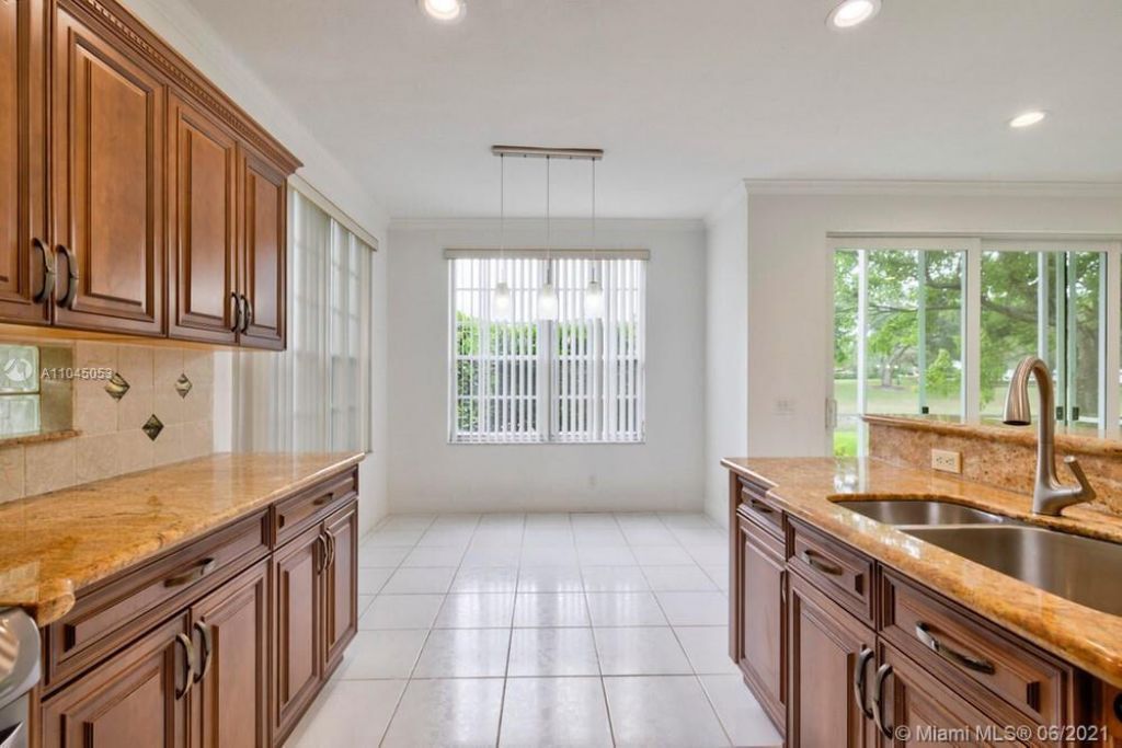12375 NW 10th Drive, Unit B-1, Coral Springs, FL 33071 Photo