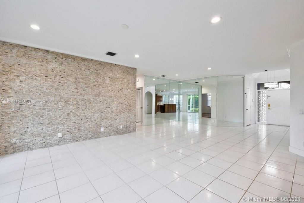 12375 NW 10th Drive, Unit B-1, Coral Springs, FL 33071 Photo