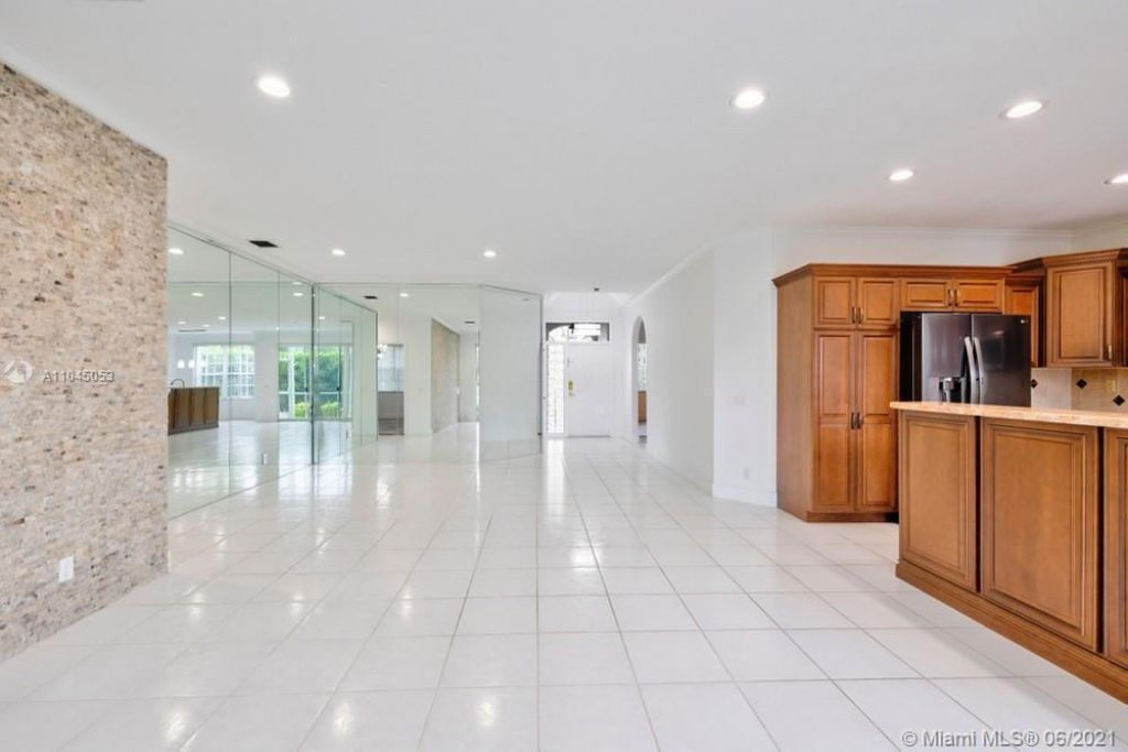 12375 NW 10th Drive, Unit B-1, Coral Springs, FL 33071 Photo