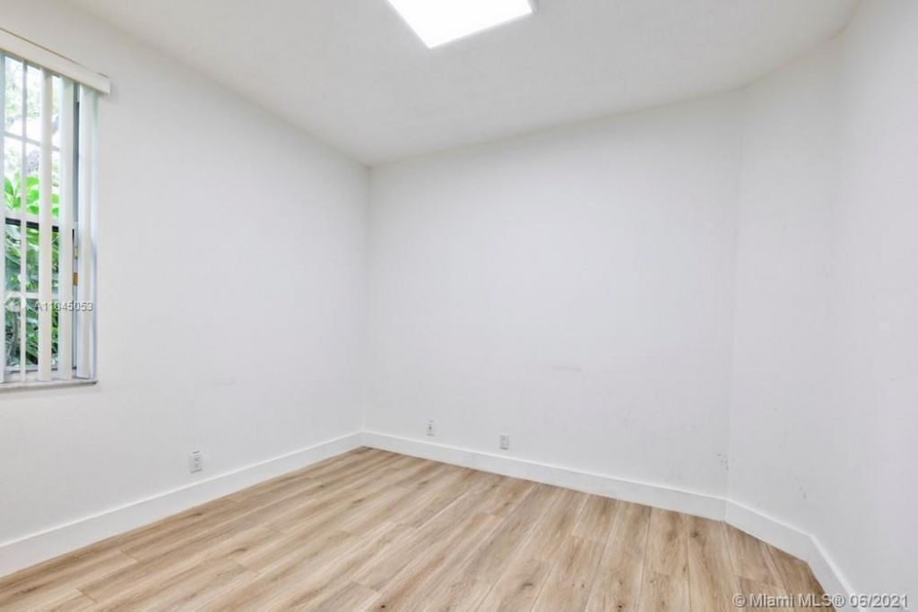 12375 NW 10th Drive, Unit B-1, Coral Springs, FL 33071 Photo