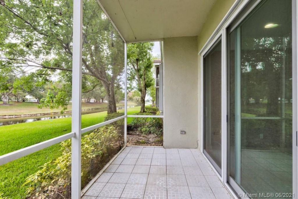 12375 NW 10th Drive, Unit B-1, Coral Springs, FL 33071 Photo