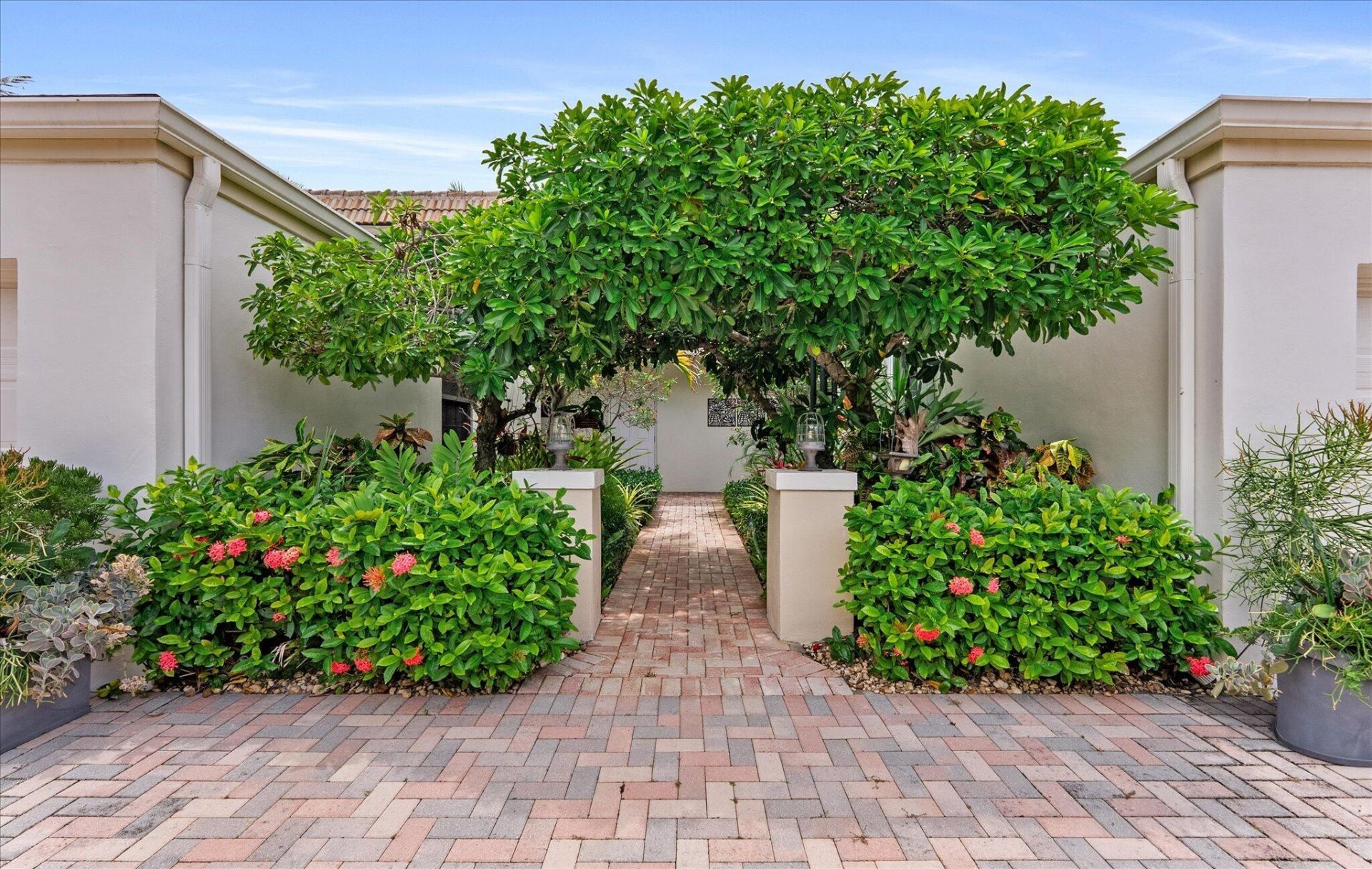 5720 Old Ocean Boulevard, Unit 4w, Ocean Ridge, FL 33435 Photo