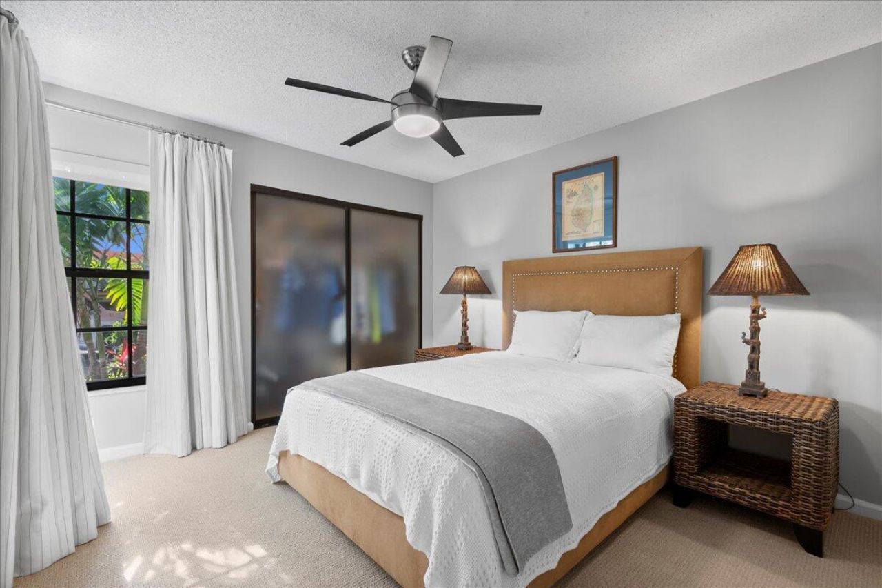 2379 Treasure Isle Drive, Unit 24, Palm Beach Gardens, FL 33410 Photo