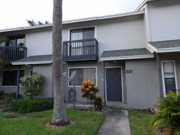 3203 Poolside Drive, Greenacres, FL 33463
