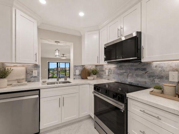 14476 Amberly Lane, Unit 704, Delray Beach, FL 33446