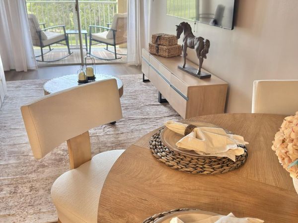 2060 Greenview Shores Boulevard, Wellington, FL 33414